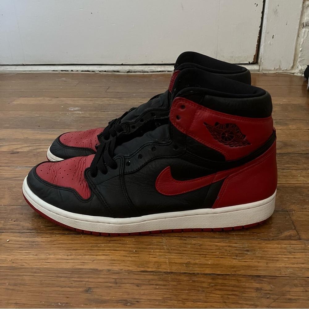 JORDAN 1 HIGH OG NC TO CHI CUSTOM MENS SIZE 11 RED/BLACK